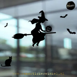 raamsticker heks halloween op bezem Zwart RSW