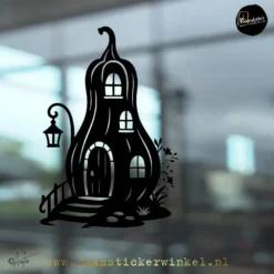 Raamsticker Huize Peanut pompoen huis herfst kabouter of fee huis
